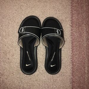 Nike slides